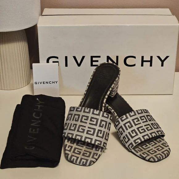 Givenchy Monochrome Women's Heel Sandals - Picture 2 of 7